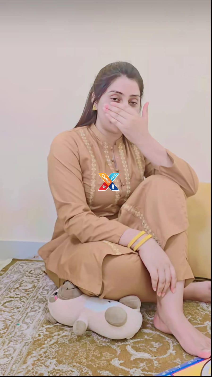 Kiran-cam-fun-real-what-app-03258023040-voice-call-and-sexy-chat