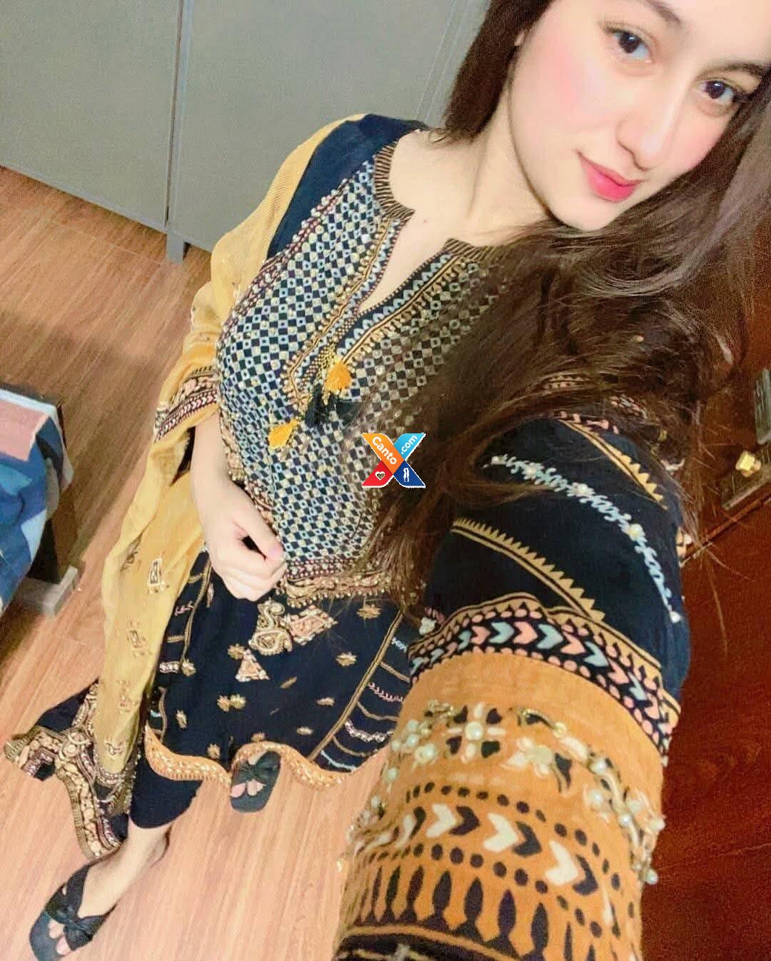 Kiran-cam-fun-real-what-app-03287328220-voice-call-and-sexy-chat