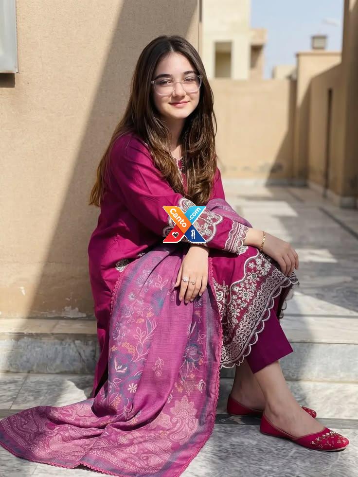 Mehvish Malik spa center available hot and sexy girls available 03238568649